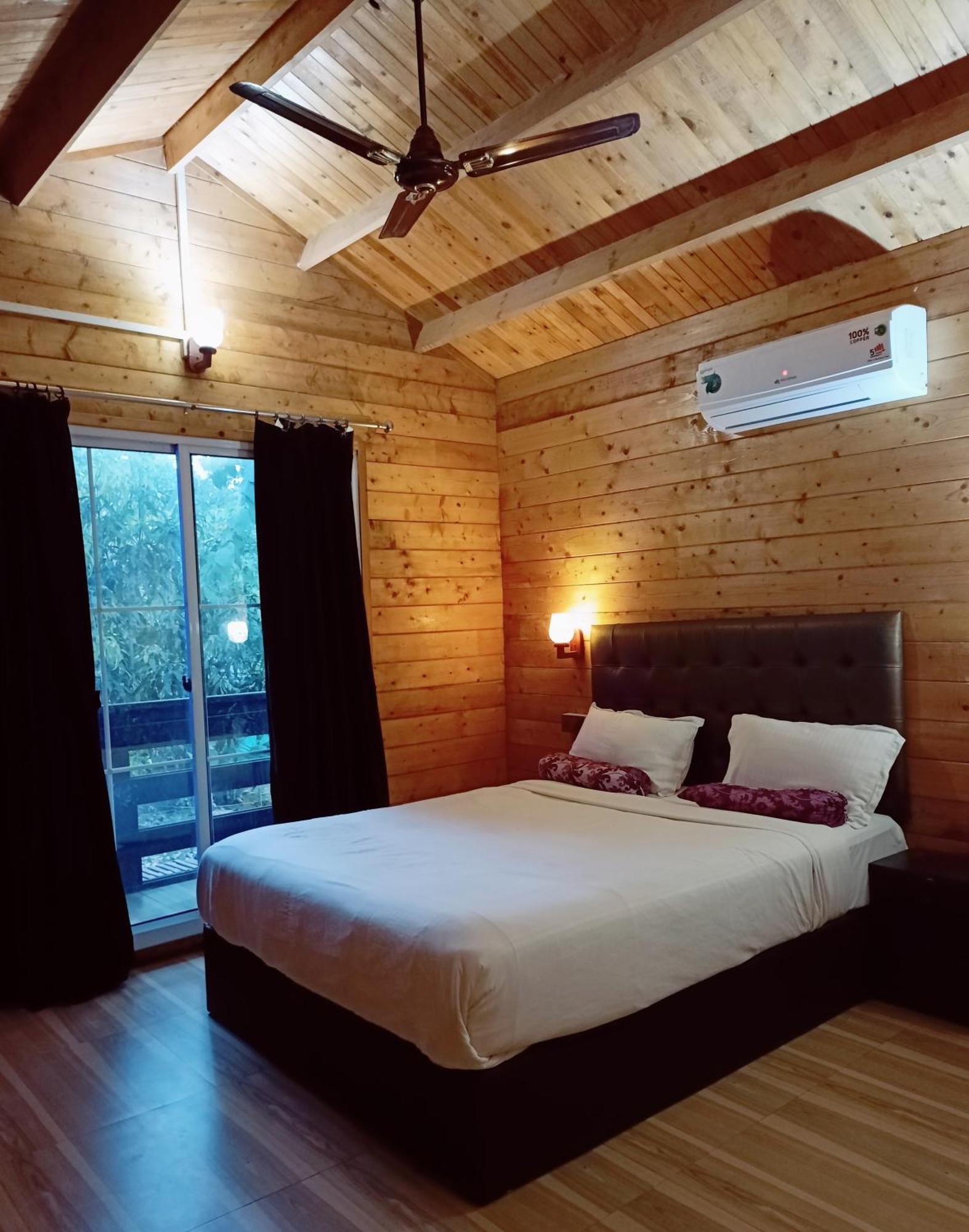Greenland Cottage'S Arambol Room photo