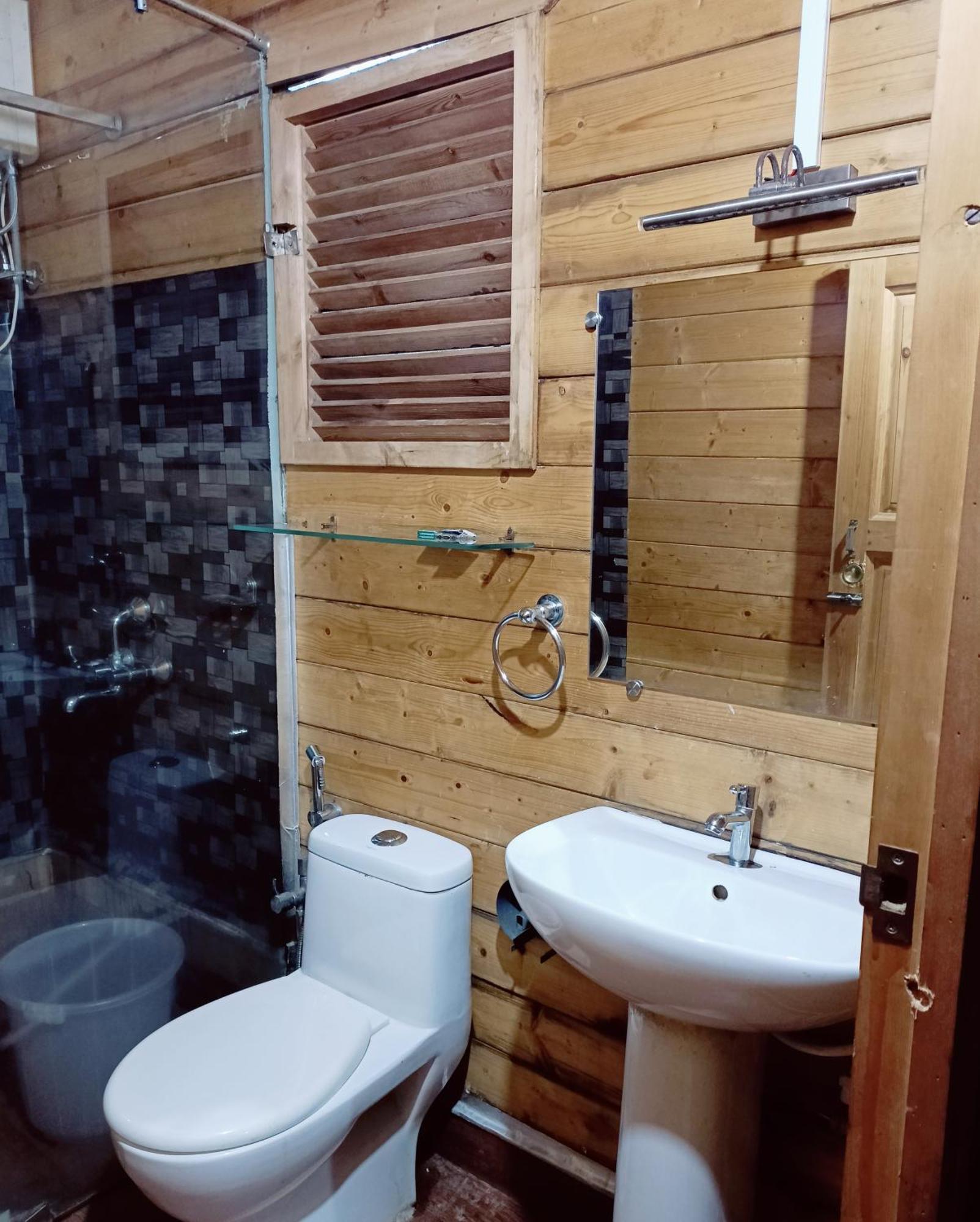 Greenland Cottage'S Arambol Room photo